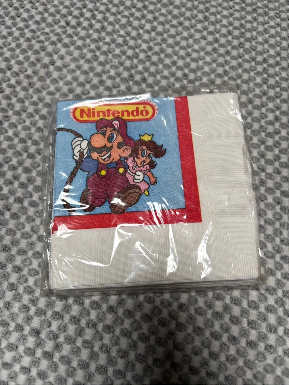1998 Vintage Nintendo Mario and Princess Peach - Sealed 16 Napkins C.A. Reed
